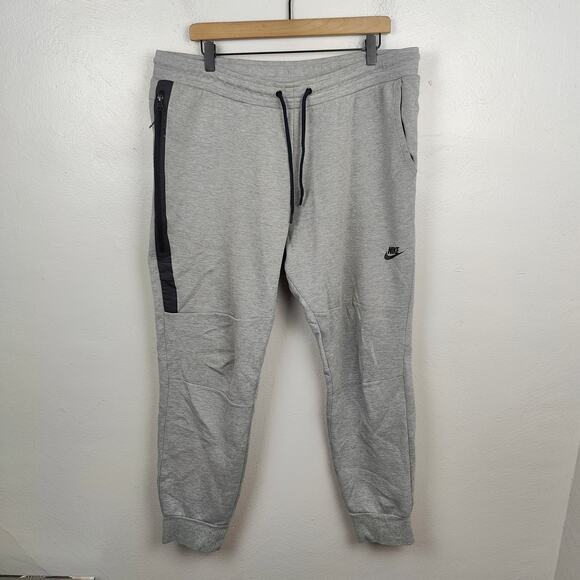 Nike Tech Fleece Joggers Mens Medium Light‎ Gray Tapered Sweatpants Sportswear 1 - Picture 1 of 11